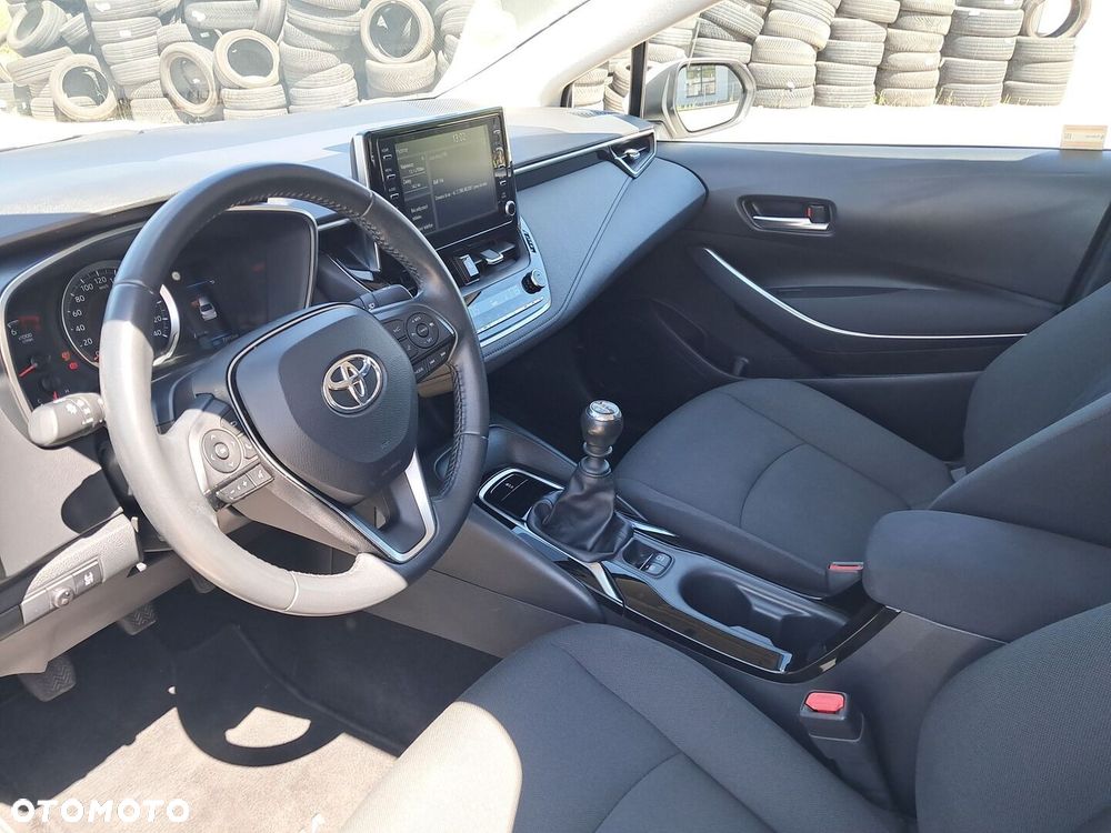 Toyota Corolla - 9