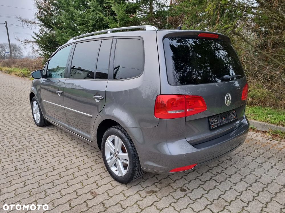Volkswagen Touran 2.0 TDI DPF Highline DSG - 8