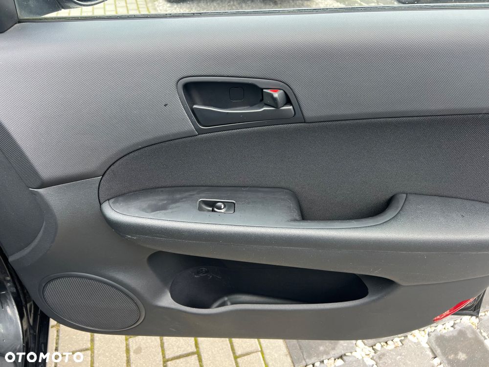 Hyundai i30 1.6 blue Style - 15