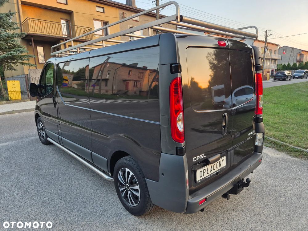 Opel Vivaro - 17