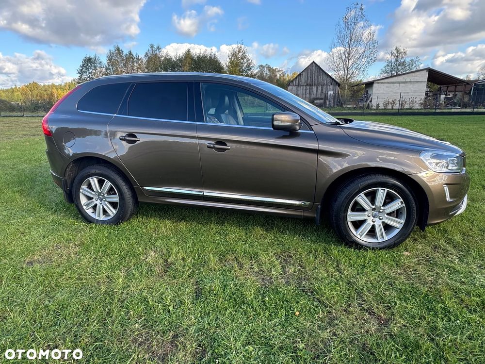 Volvo XC 60 D4 Momentum - 3