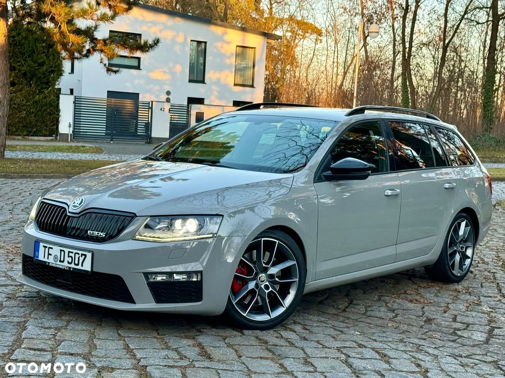 Skoda Octavia 2.0 TDI RS Challenge DSG - 1