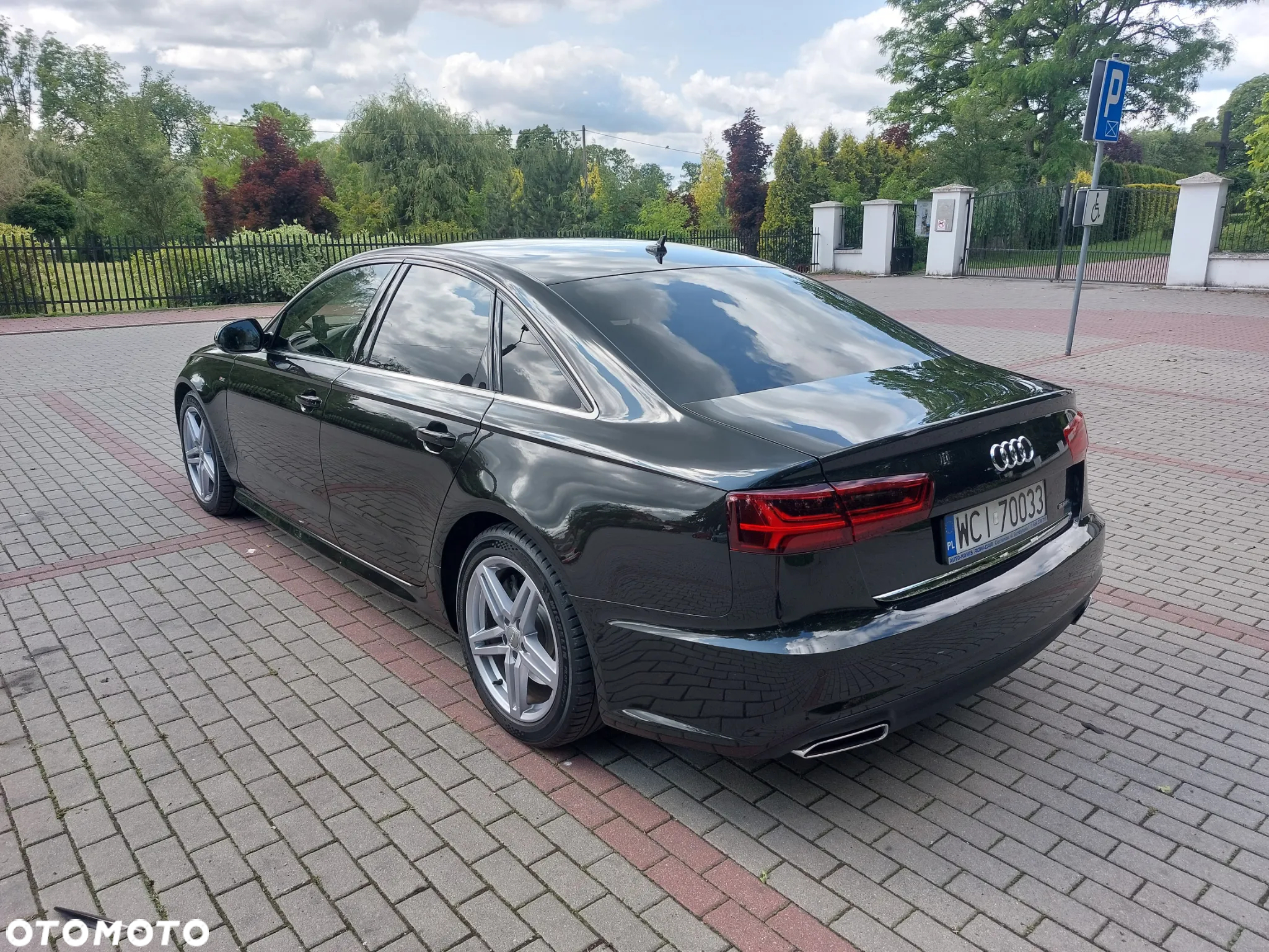 Audi A6 - 4