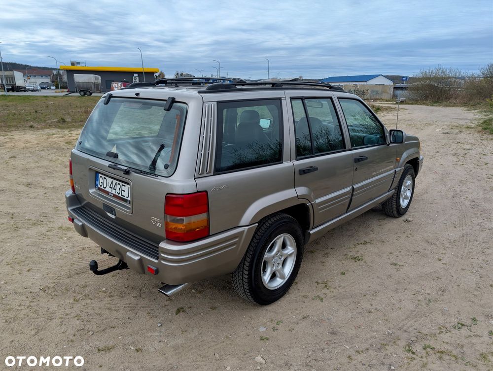 Jeep Grand Cherokee 5.9 Limited - 9