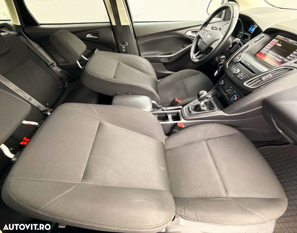 Ford Focus 1.5 TDCi DPF Start-Stopp-System Trend - 17