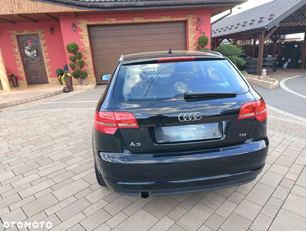 Audi A3 Sportback 2.0 TDI Ambiente - 17