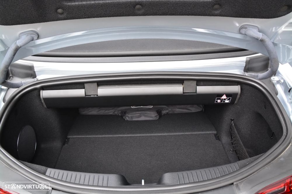 Mercedes-Benz SL 63 AMG 4Matic+ - 52