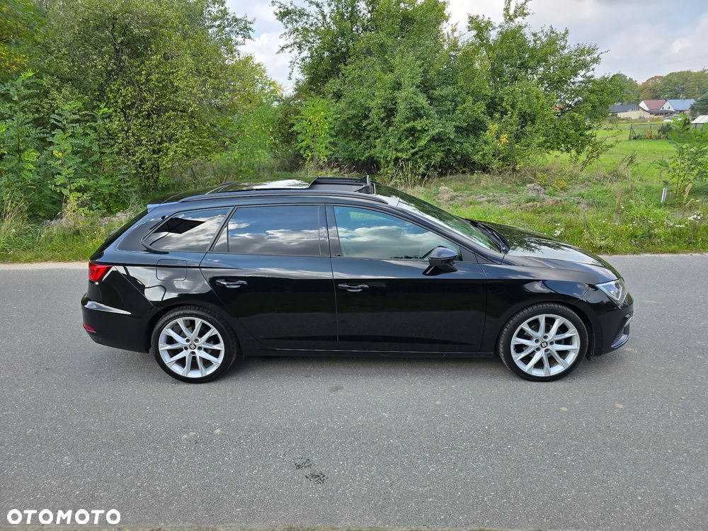Seat Leon 2.0 TDI DPF DSG FR Black Matt Edition - 27