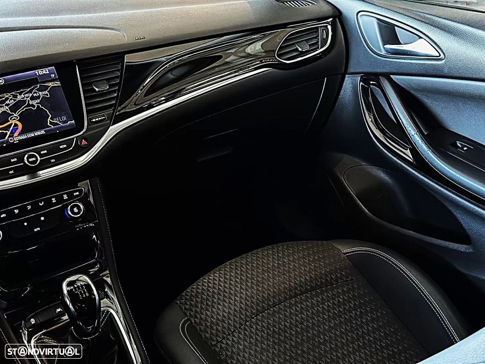Opel Astra 1.6 CDTI Dynamic Sport S/S - 24
