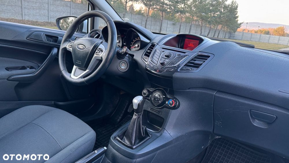 Ford FIESTA - 19