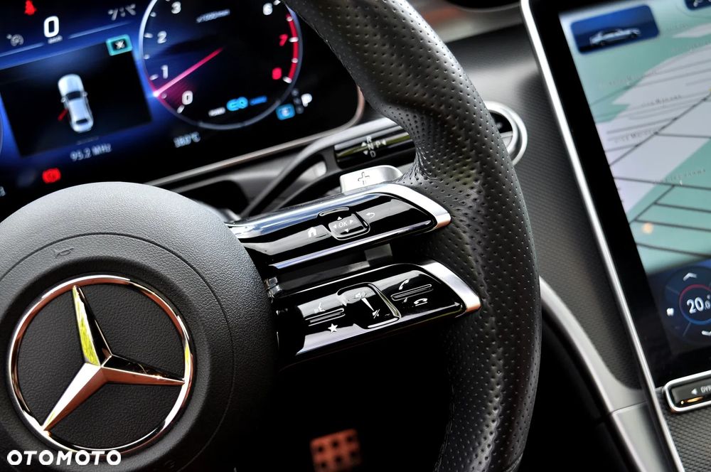 Mercedes-Benz Klasa C 300 4MATIC 9G-TRONIC - 34