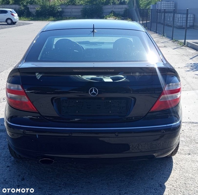 Mercedes-Benz Klasa C 180 Kompressor Automatik Sport Edition - 8