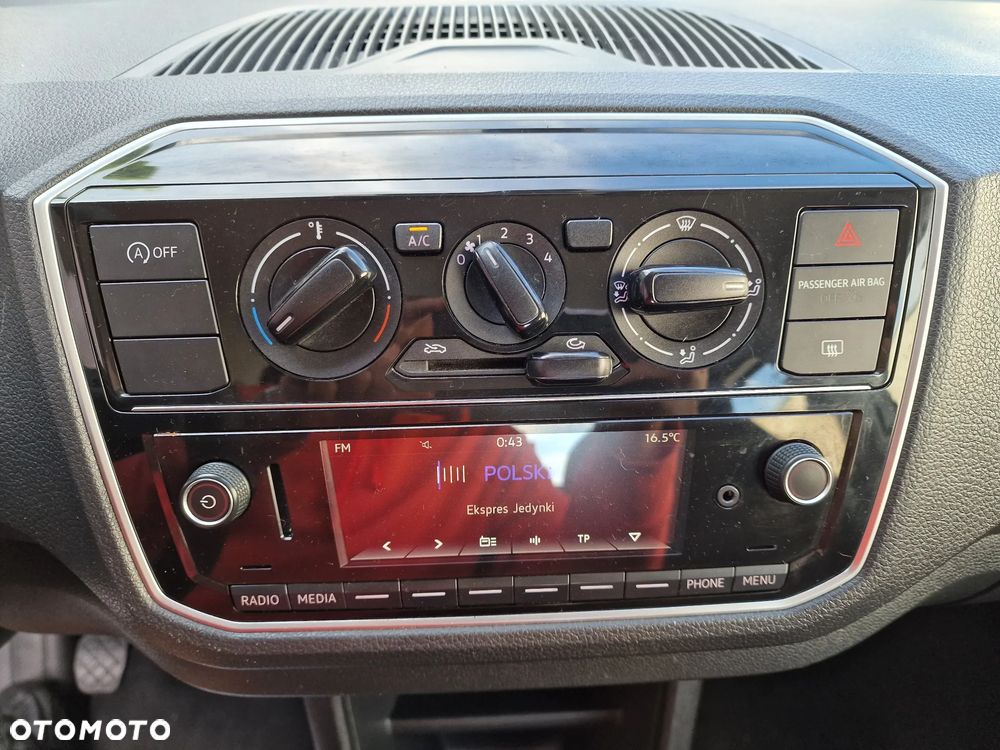Volkswagen up! (BlueMotion Technology) move - 23