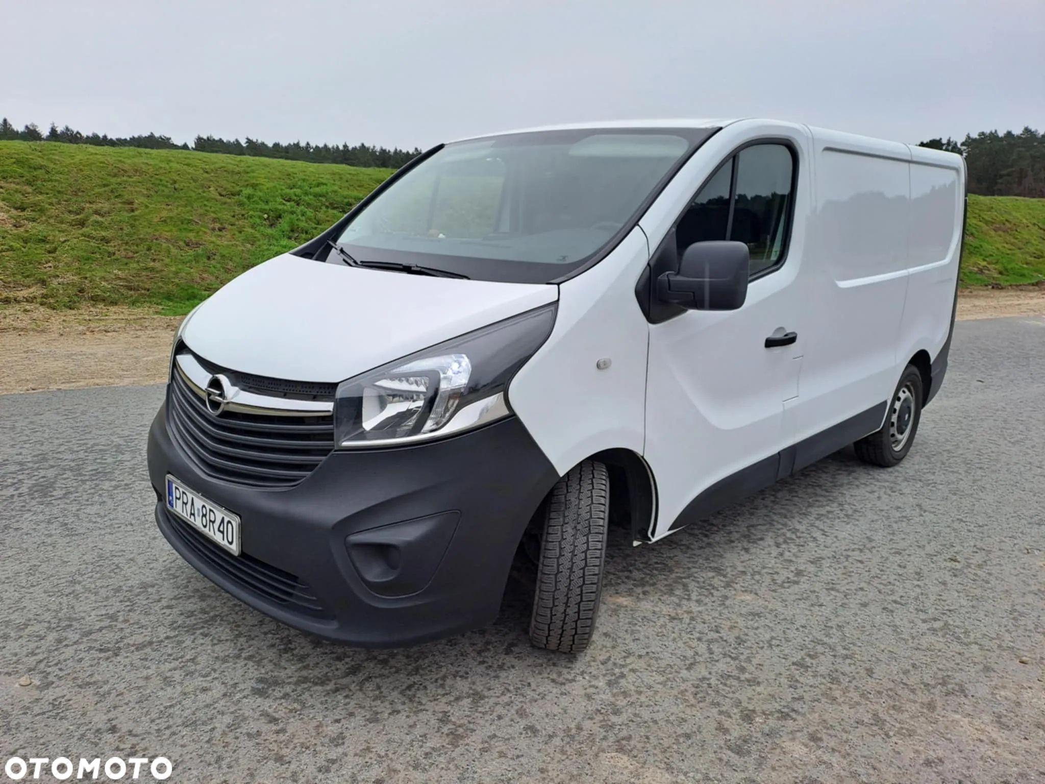 Opel Vivaro - 1