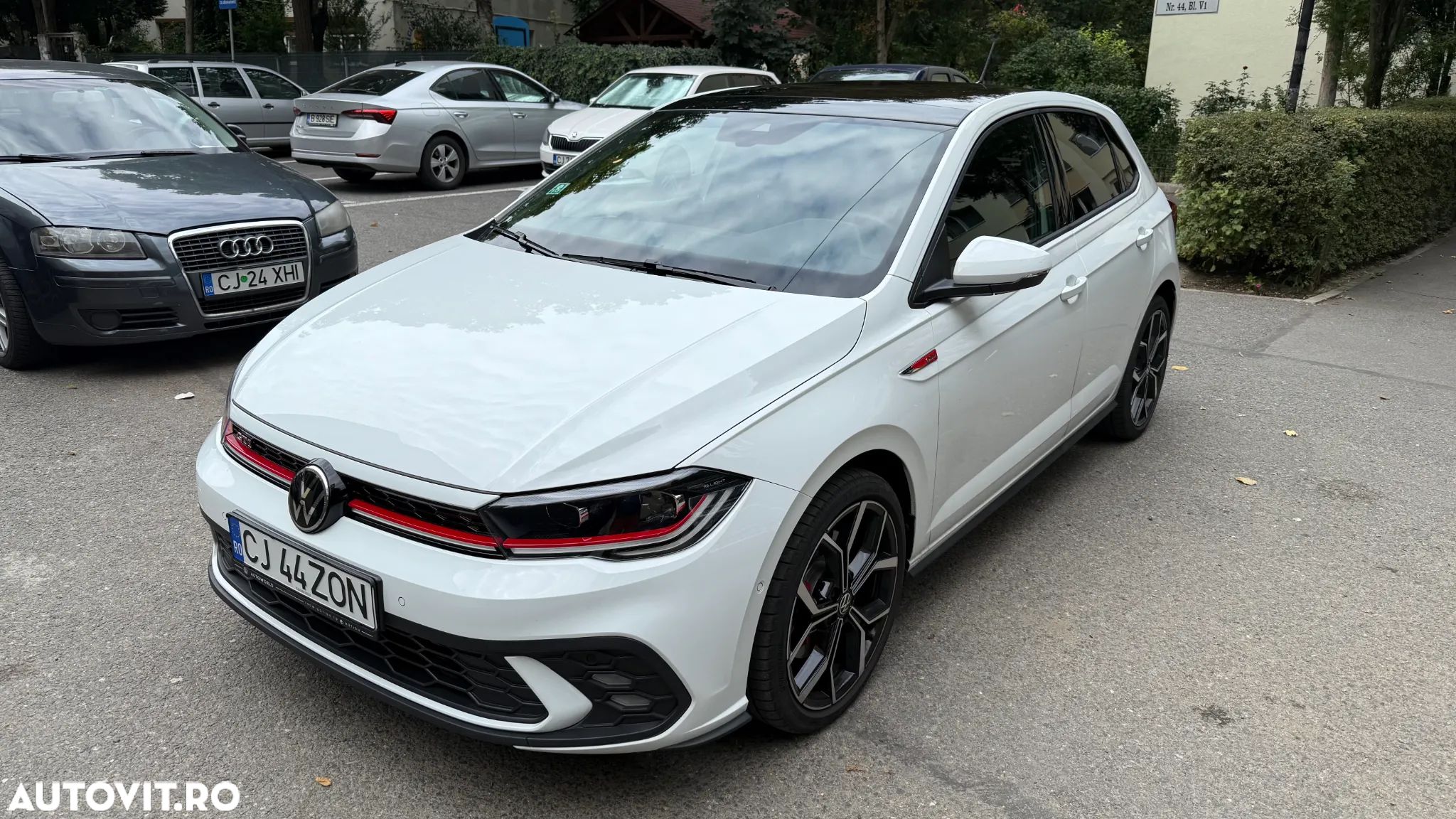 Volkswagen Polo 2.0 TSI DSG GTI - 1