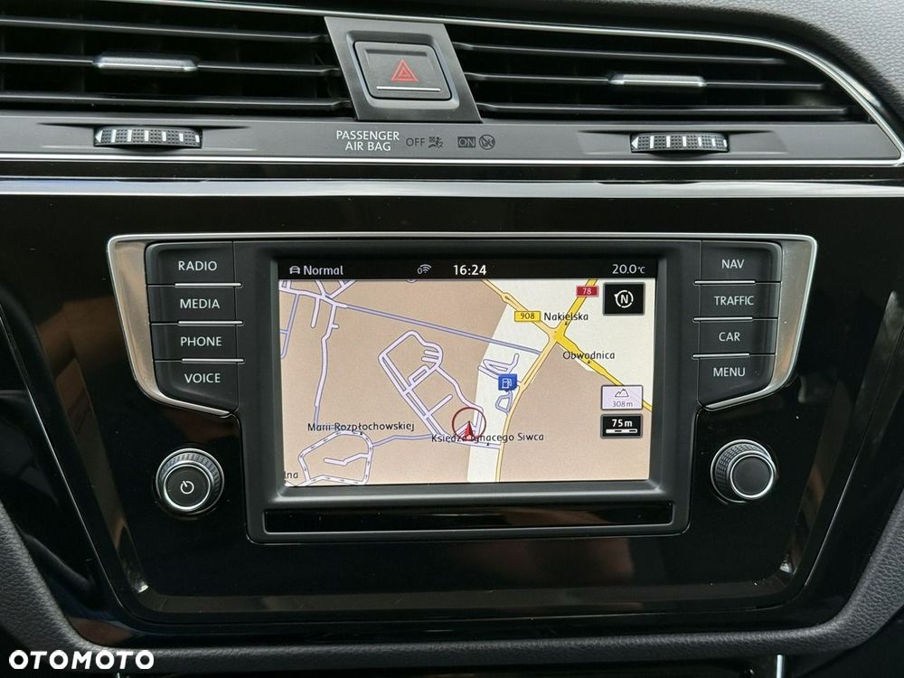 Volkswagen Touran 1.8 TSI BMT Highline DSG - 29