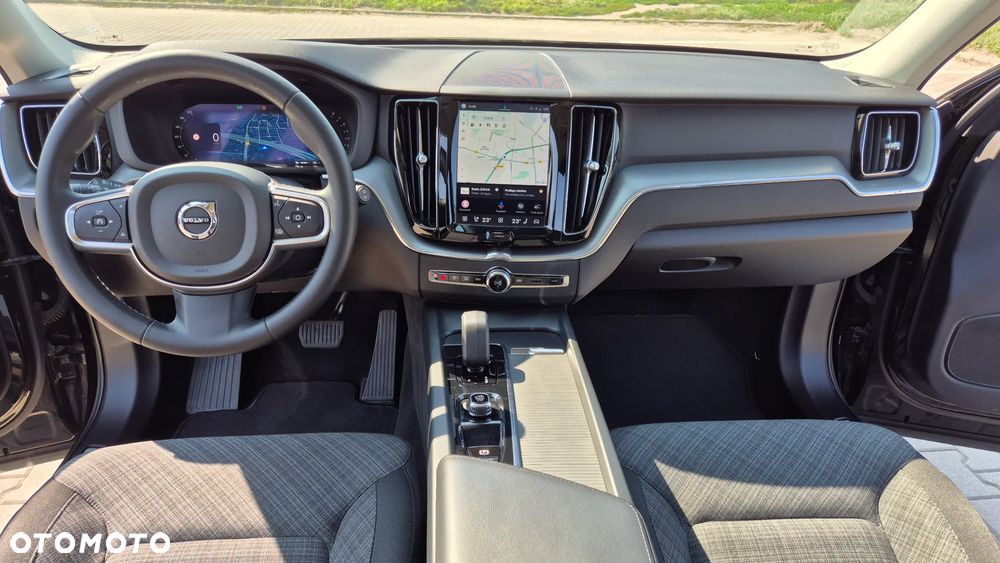 Volvo XC 60 T6 Plug-In Hybrid AWD Core - 9
