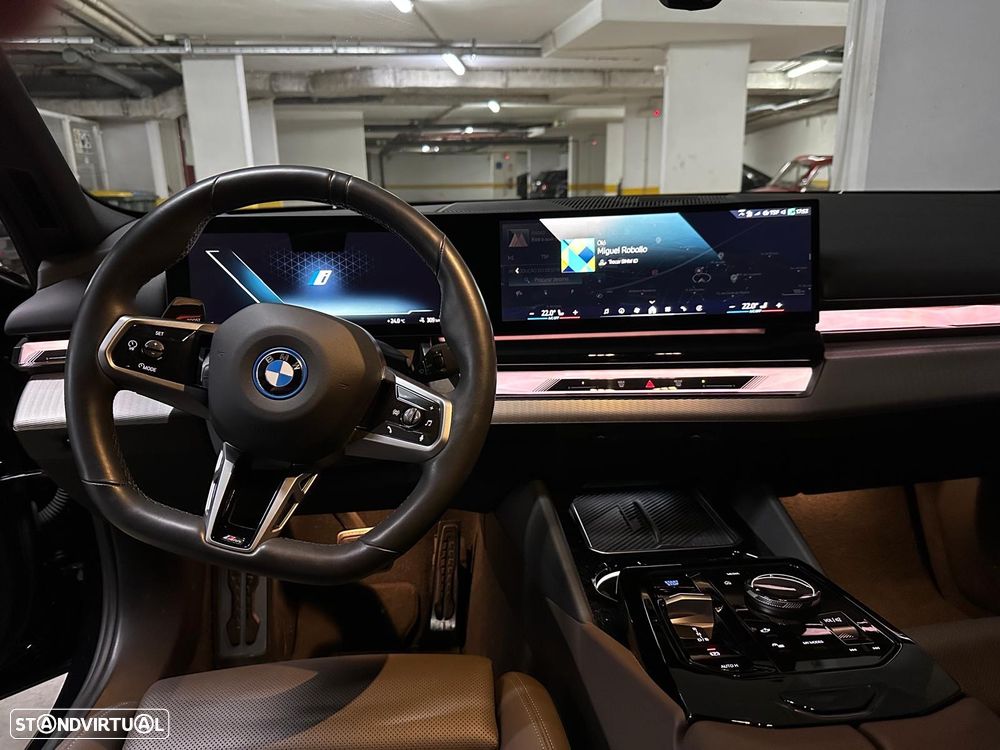 BMW i5 eDrive40 Pack Desportivo M Pro - 3