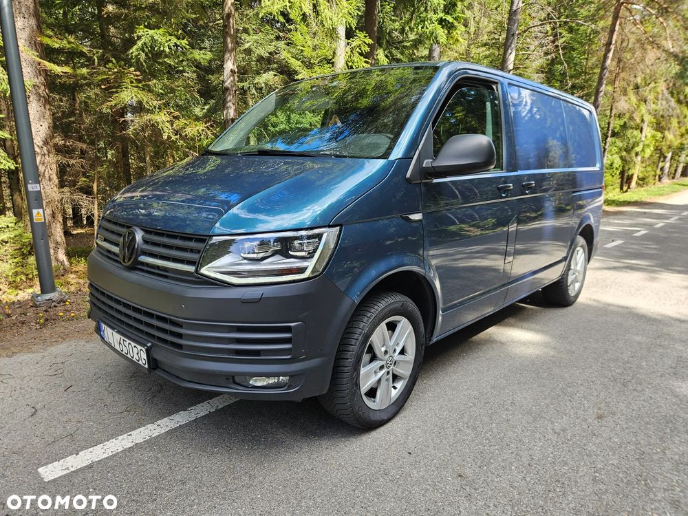 Volkswagen Transporter - 1