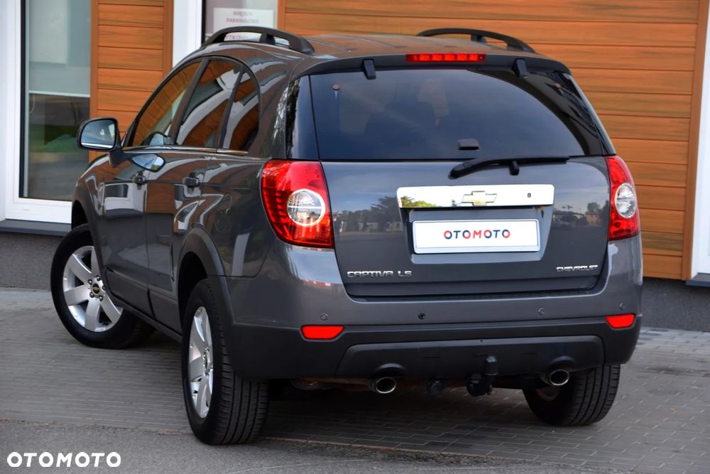 Chevrolet Captiva 2.0 2WD 7 Sitzer LS - 9