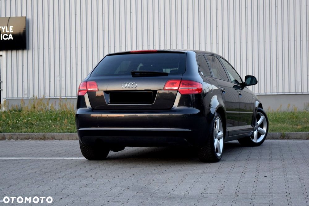 Audi A3 Sportback 1.6 S line Sportpaket (plus) - 8