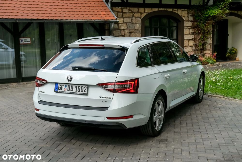Skoda Superb 2.0 TDI 4x4 DSG Style - 13