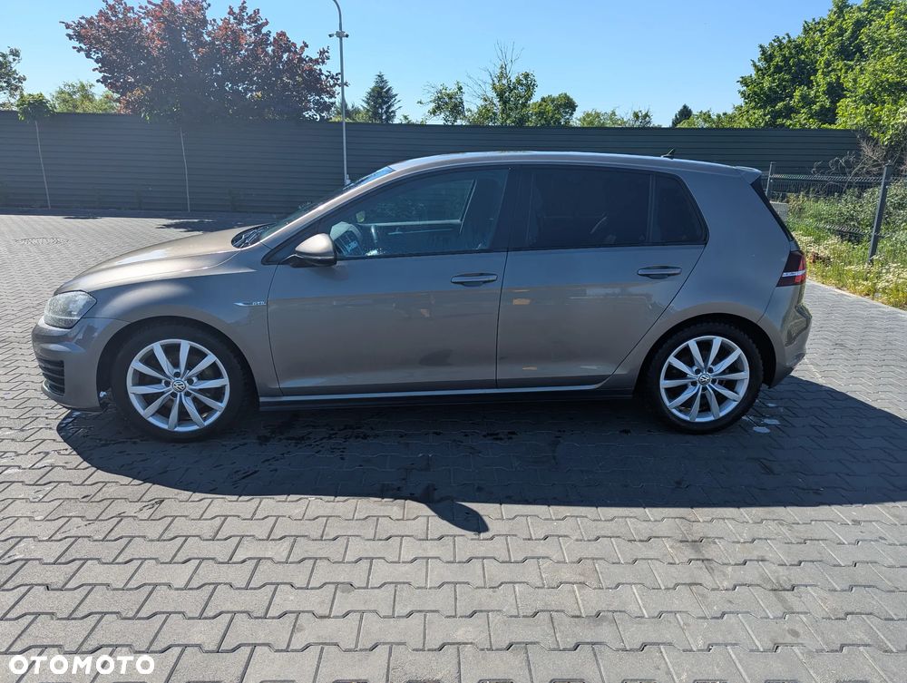 Volkswagen Golf GTD 2.0 TDI SCR DSG - 5