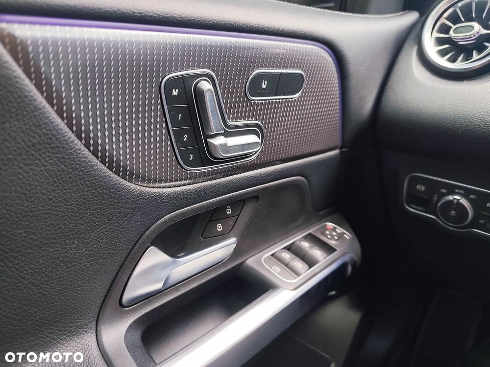 Mercedes-Benz GLB 250 Edition 1 8G-DCT - 15