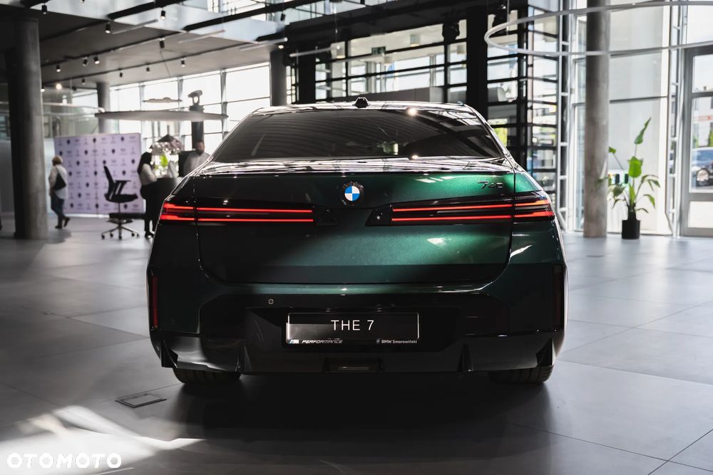 BMW Seria 7 740 xDrive mHEV sport - 17