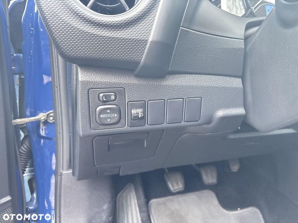 Toyota Auris 1.33 VVT-i Active - 18