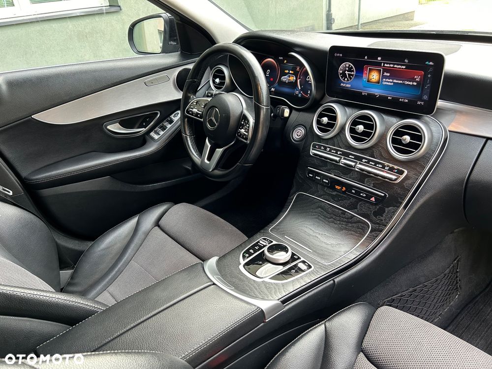 Mercedes-Benz Klasa C 220 d 9G-TRONIC - 12
