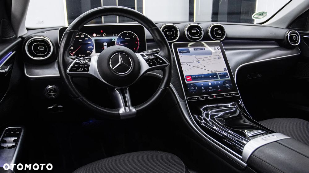 Mercedes-Benz Klasa C 220 d mHEV - 15
