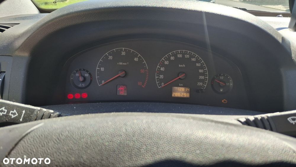 Opel Vectra - 7