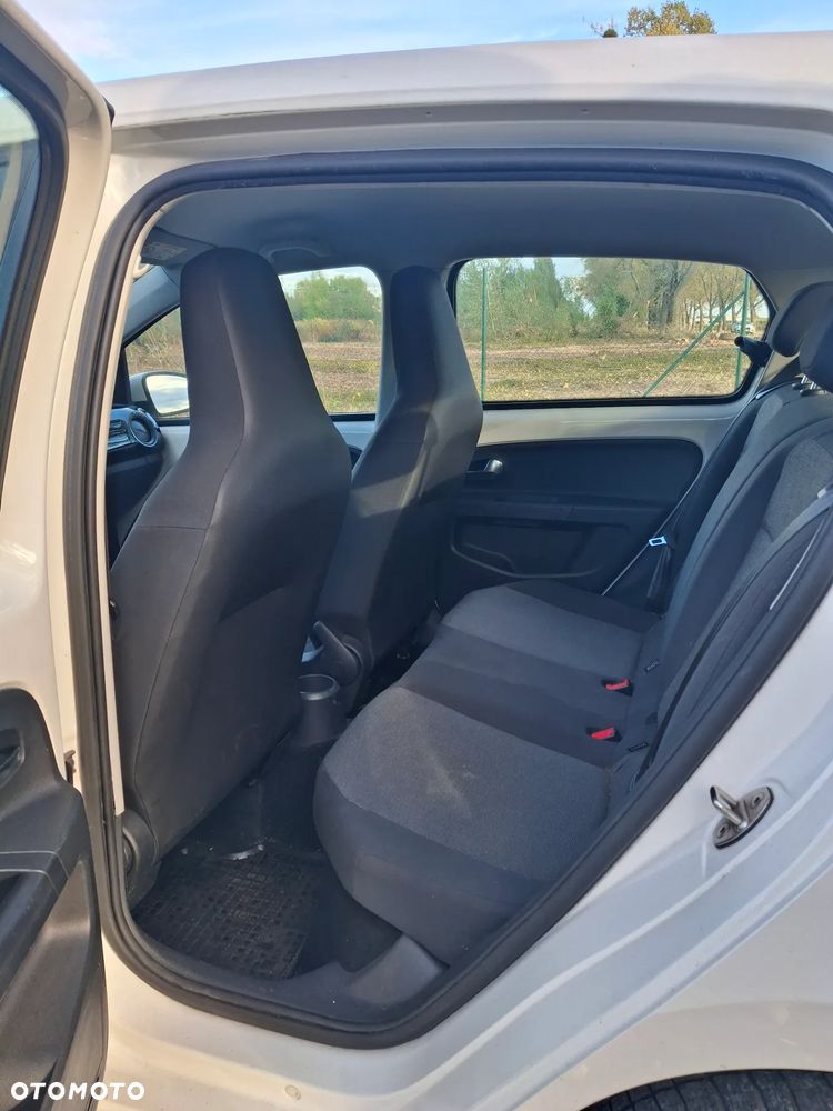 Volkswagen up! 1.0 move - 6