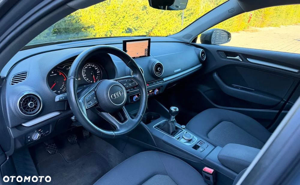 Audi A3 Sportback 1.6 TDI - 8