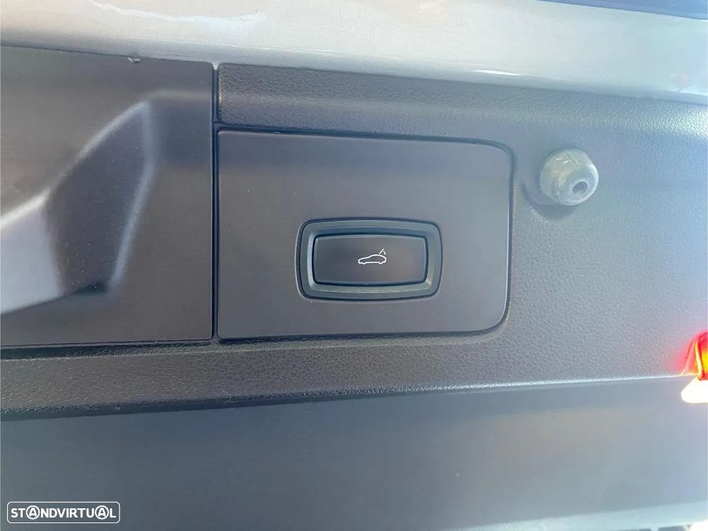 Porsche Panamera S Hybrid J19 - 9