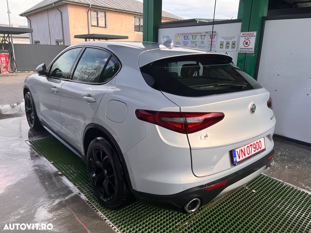 Alfa Romeo Stelvio 2.2 JTDM AWD AT8 Super - 4