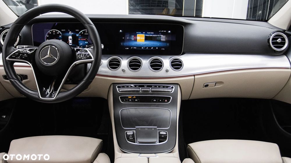 Mercedes-Benz Klasa E 300 de 4-Matic Avantgarde - 17
