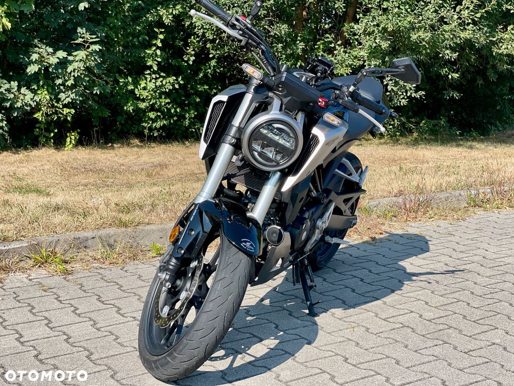 Honda CB - 9
