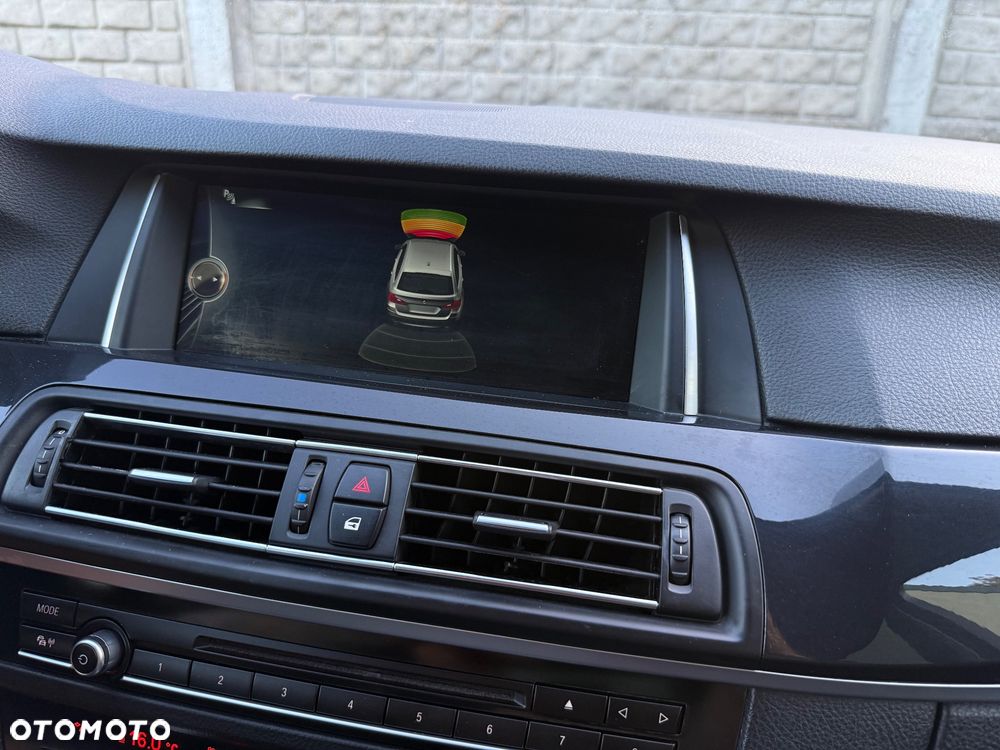 BMW Seria 5 525d - 19