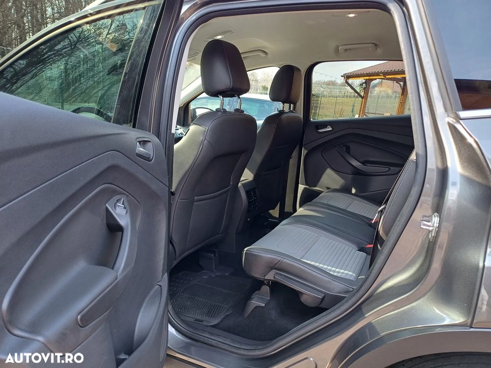 Ford Kuga 2.0 TDCi 4x4 Titanium - 9