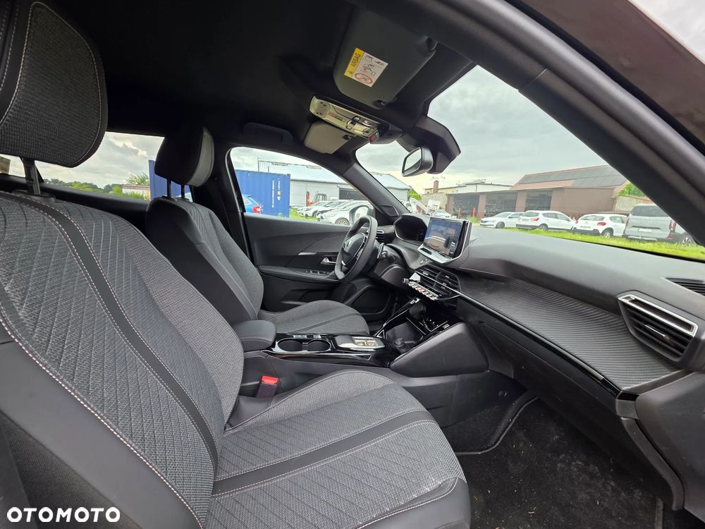Peugeot 2008 Hybrid 145 e-DSC Allure - 15