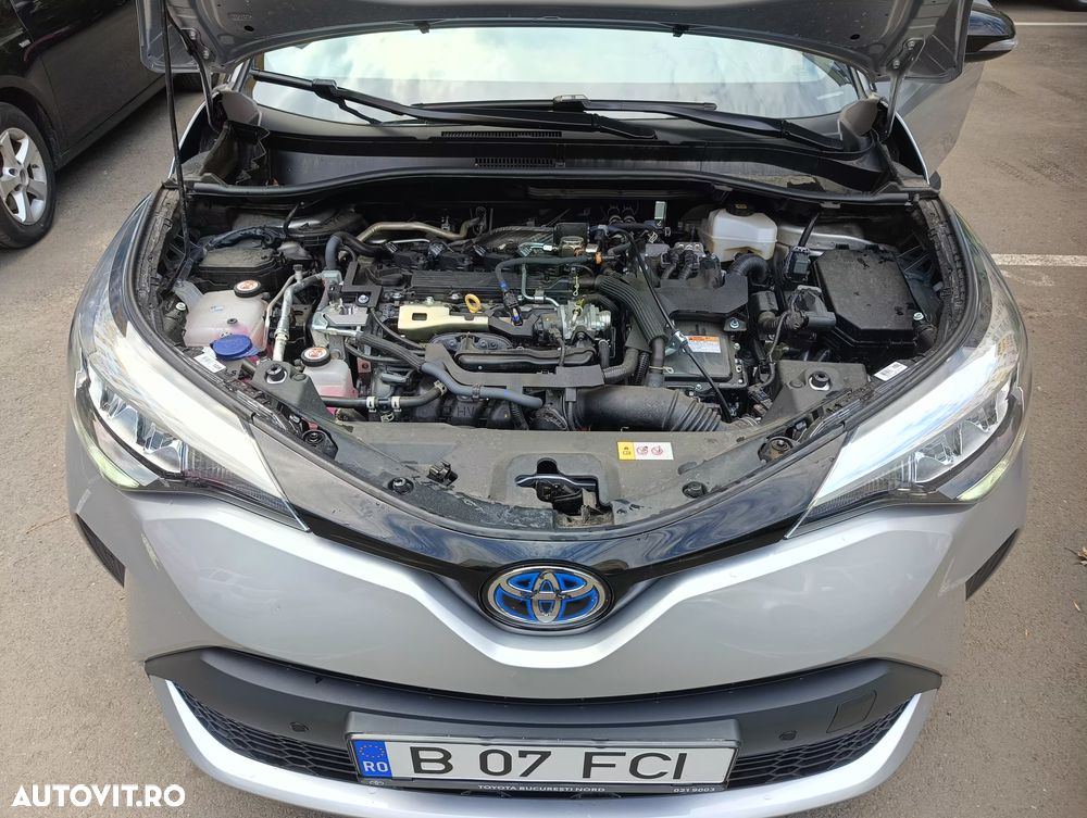 Toyota C-HR 2.0 HSD 184 CP 4x2 CVT Classy Bi-Tone - 9