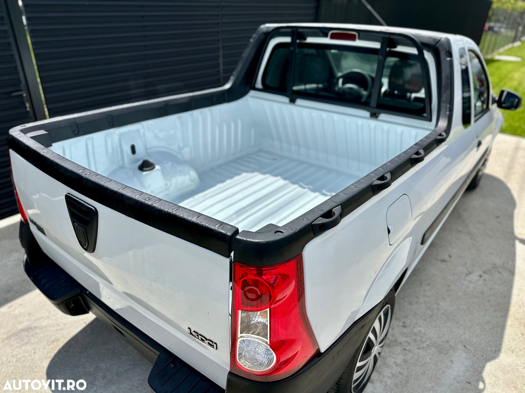 Dacia Pick Up - 16