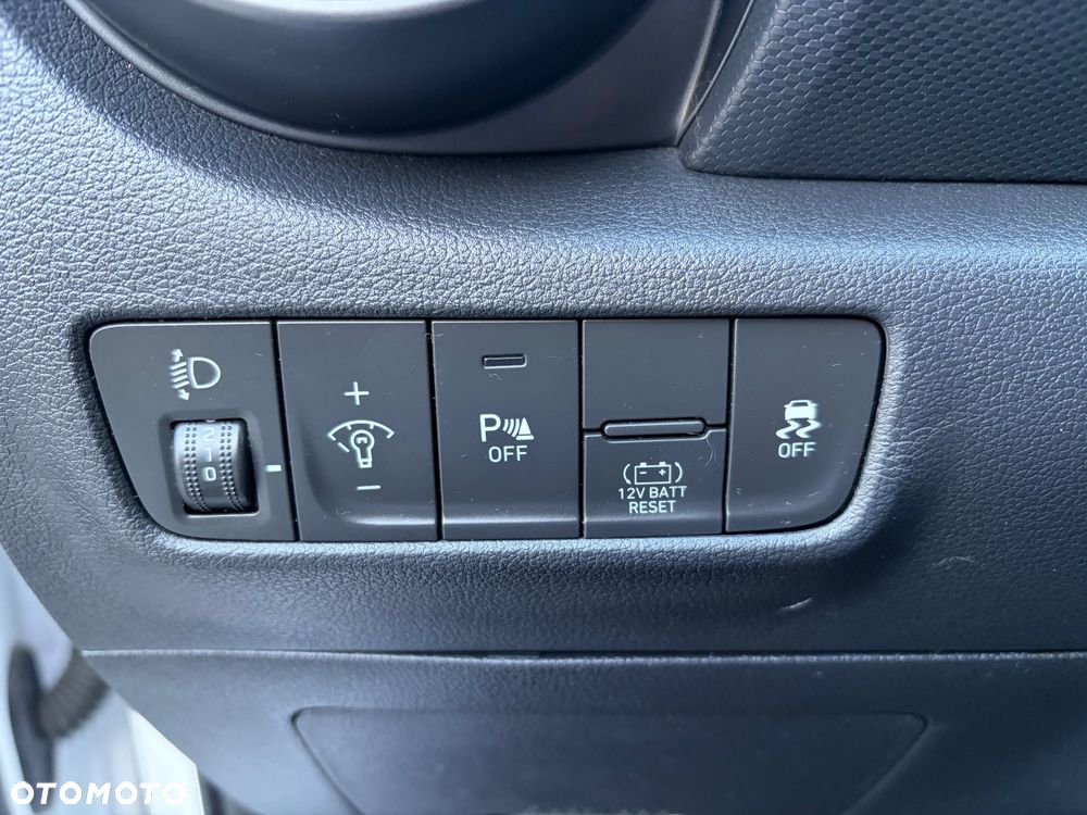 Hyundai Kona 1.6 GDI DCT Style - 17