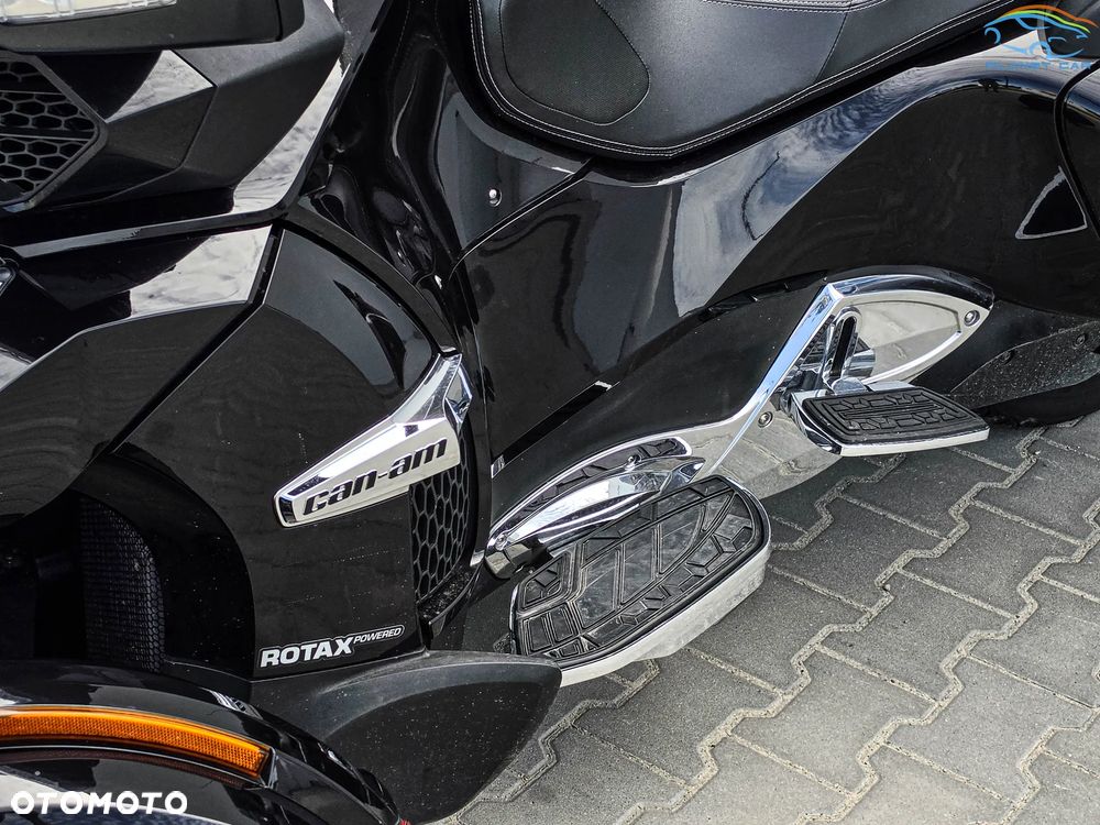 Can-Am Spyder - 8
