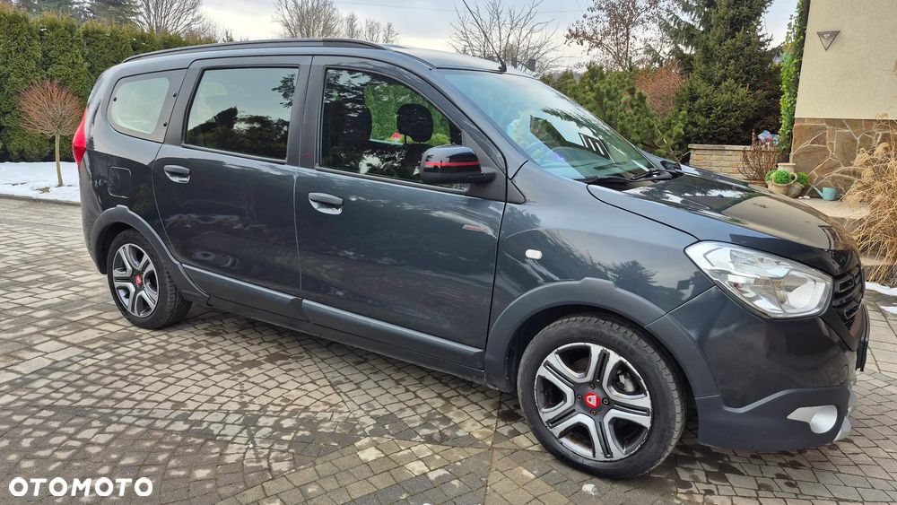 Dacia Lodgy TCe 130 GPF (7-Sitzer) Stepway - 2