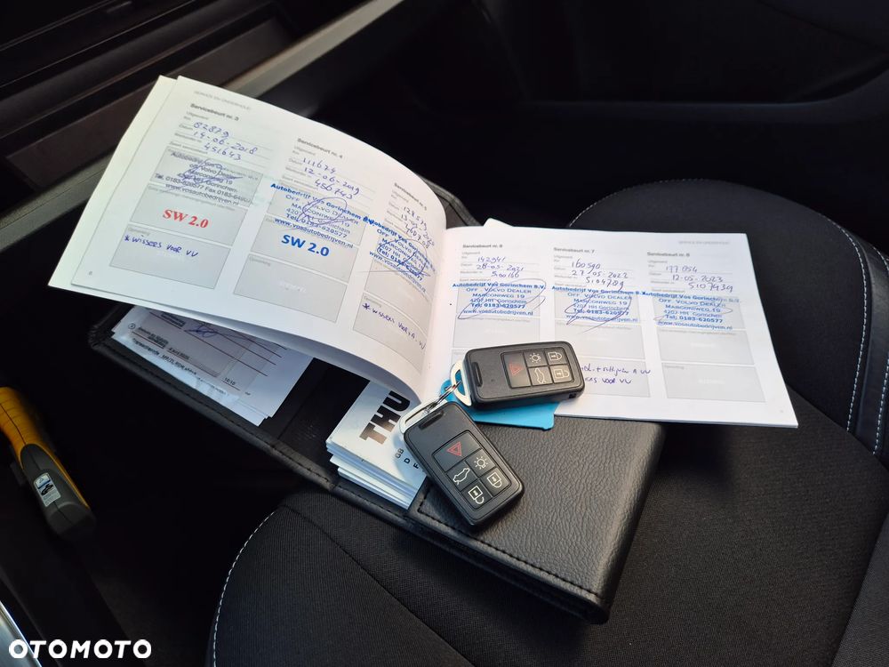 Volvo V40 D2 Momentum - 39