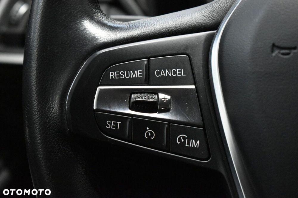 BMW Seria 3 320d xDrive Advantage - 14