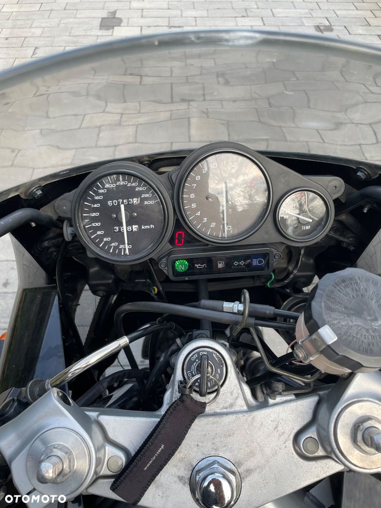 Yamaha FZR - 18